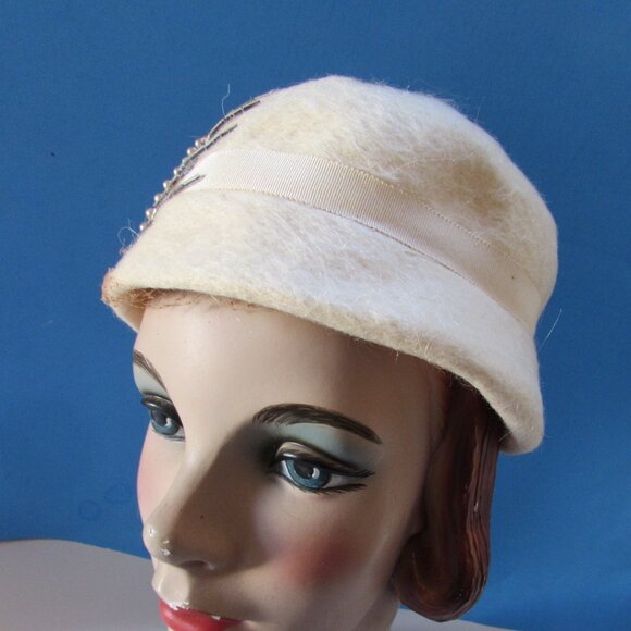Mid Century Cloche in Cream Felt with Silver Tone Beading main image 8